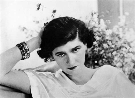 biografi dari coco chanel|coco chanel birth and death.